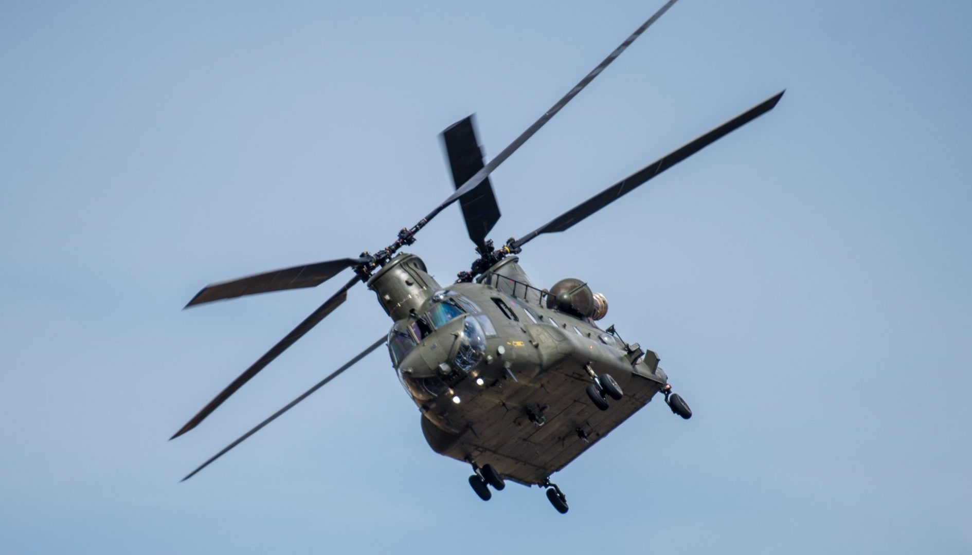 Boeing CH-47 Chinook in the sky Boeing CH-47 Chinook